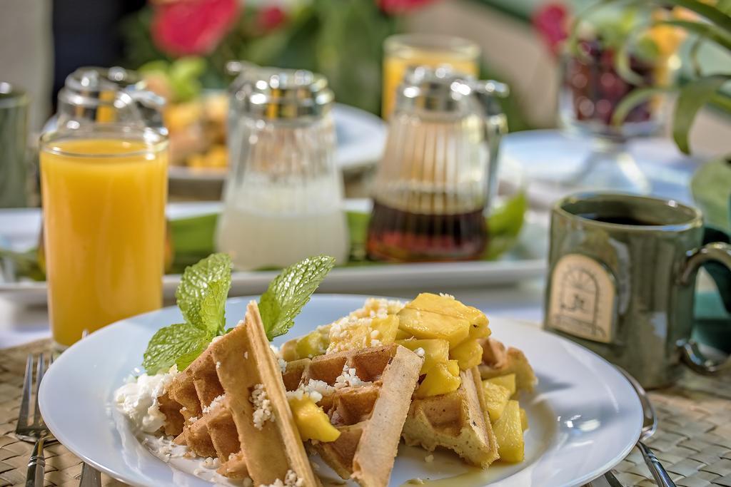 The Historic Wailuku Inn Maui Εξωτερικό φωτογραφία